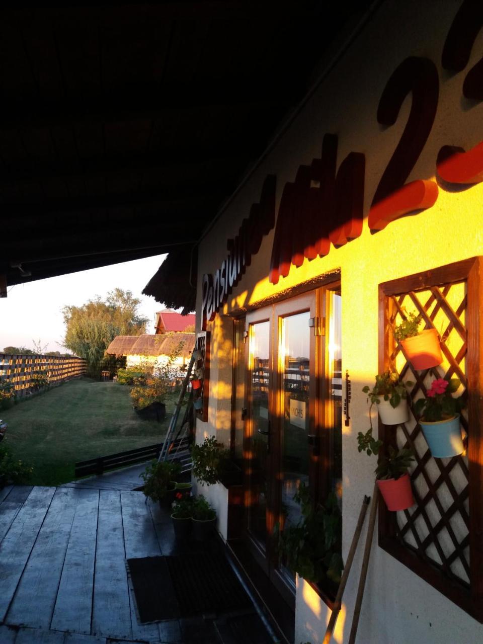 Pensiunea Mila 23 Mila Douăzeci şi Trei Buitenkant foto